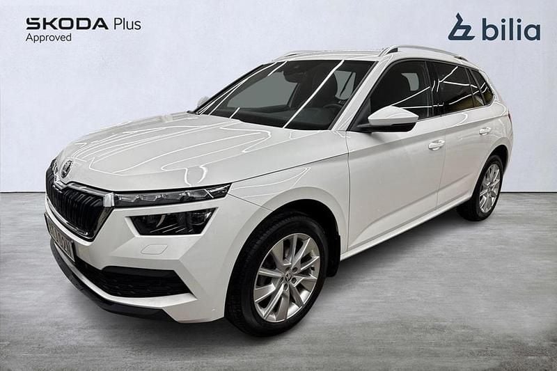 Vit Begagnad 2023 Skoda Kamiq Style SUV | 264 500 kr (Marknadspris) - Bild 1/4