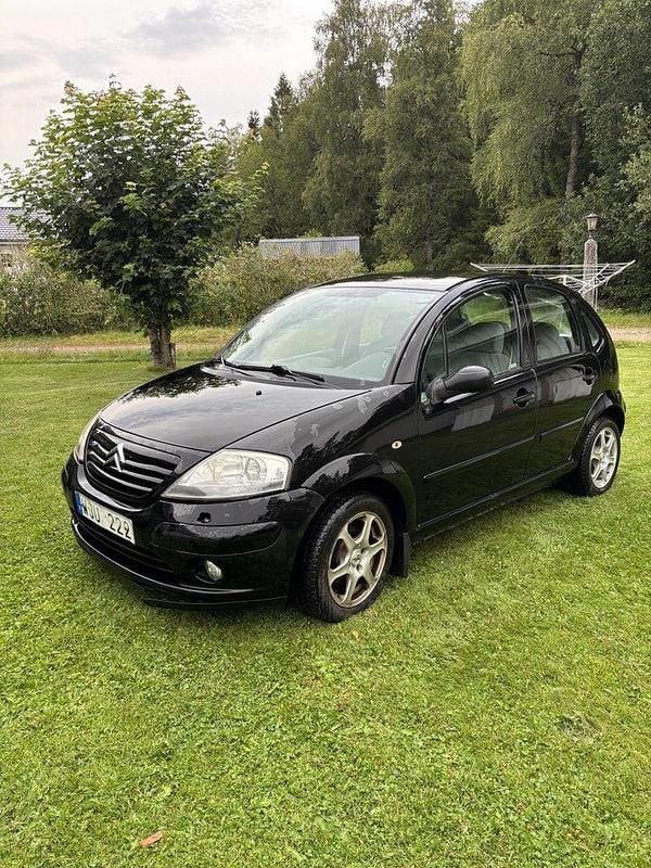 Svart Begagnad 2005 Citroën C3 Halvkombi | 11 999 kr (Bra pris) - Bild 1/4