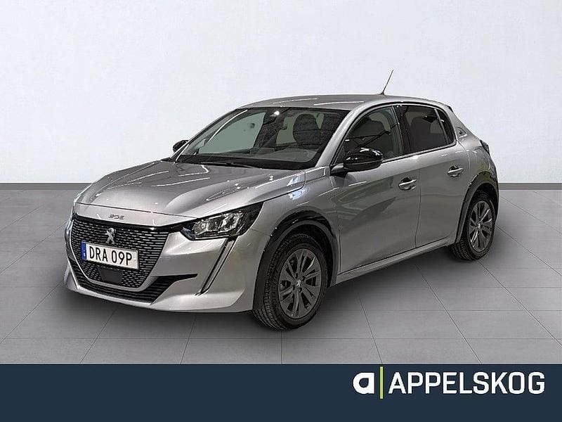 Begagnad Peugeot e-208 Allure 114 kW (156 HK) 2022 Grå Halvkombi