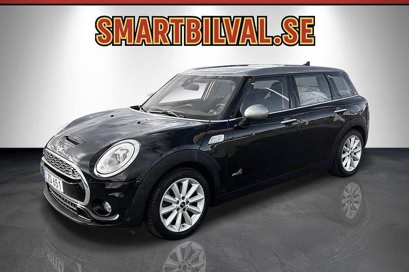 Svart Begagnad 2017 Mini Cooper S Clubman Salt Kombi | 169 900 kr (Marknadspris) - Bild 1/4