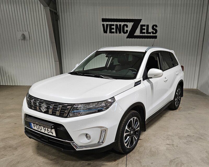 Vit Begagnad 2022 Suzuki Vitara SUV | 255 000 kr (Bra pris) - Bild 1/4