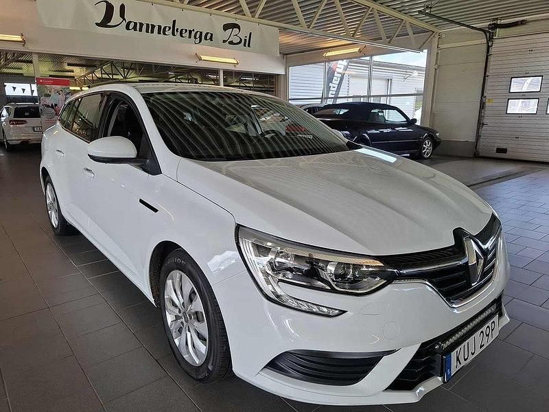 Vit Begagnad 2020 Renault Mégane GT Line GT-Line Kombi | 119 900 kr - Bild 1/4