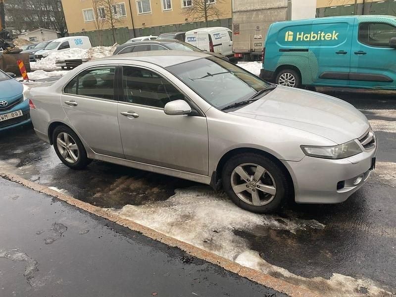 Begagnad 2008 Honda Accord Sport Sedan | 34 000 kr - Bild 1/4