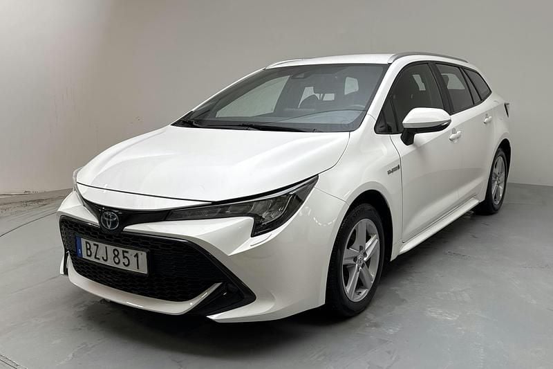 Begagnad Toyota Corolla 122 HK (89 kW) 2020 Vit Kombi