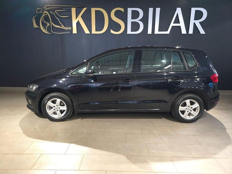 Svart Begagnad 2017 VW Golf VII Style Halvkombi | 169 500 kr (Marknadspris) - Bild 1/4