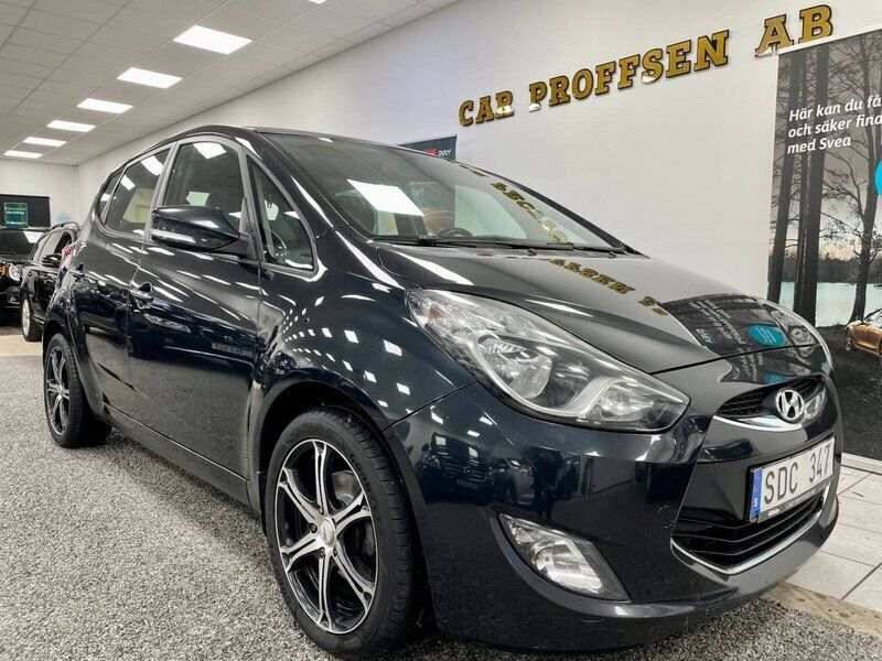 Svart Begagnad 2011 Hyundai ix20 Minibuss | 54 900 kr (Marknadspris) - Bild 1/4