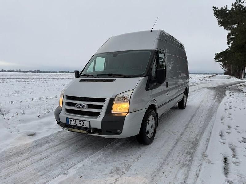 Moondust silver Begagnad 2011 Ford Transit Minibuss | 139 000 kr - Bild 1/4