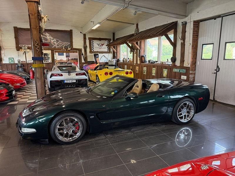 Mörkgrön (grön) Begagnad 2001 Chevrolet Corvette C5 Cab | 249 000 kr - Bild 1/4