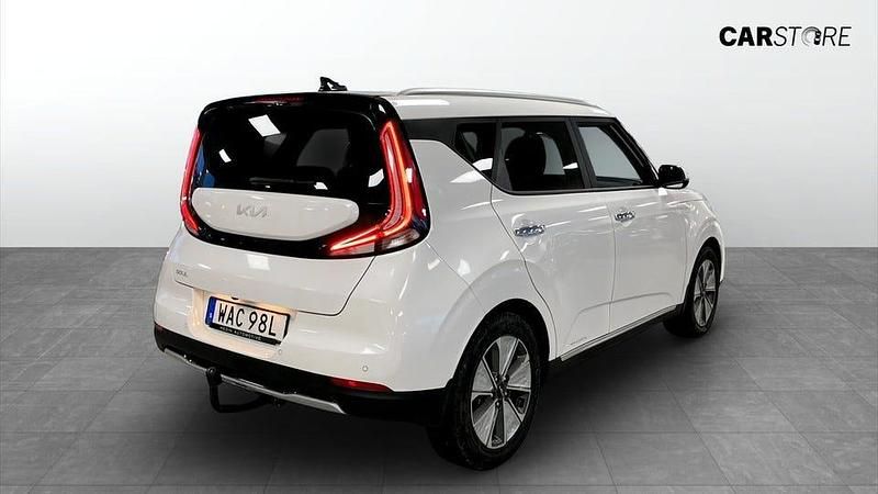 Begagnad Kia Soul EV Advance 150 kW (204 HK) 2023 Vit SUV