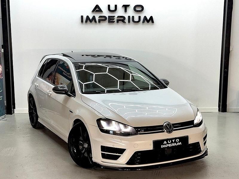 Vit Begagnad 2014 VW Golf VII R Halvkombi | 239 900 kr (Lite dyr) - Bild 1/4