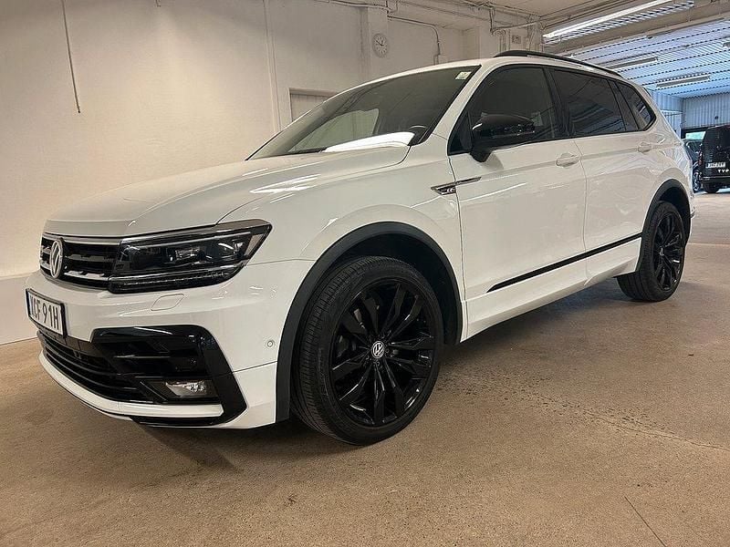 Vit Begagnad 2021 VW Tiguan Allspace GT SUV | 349 000 kr (Bra pris) - Bild 1/4