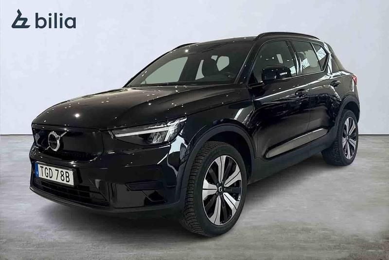 Begagnad Volvo XC40 Single Motor 175 kW (238 HK) 2023 Svart SUV