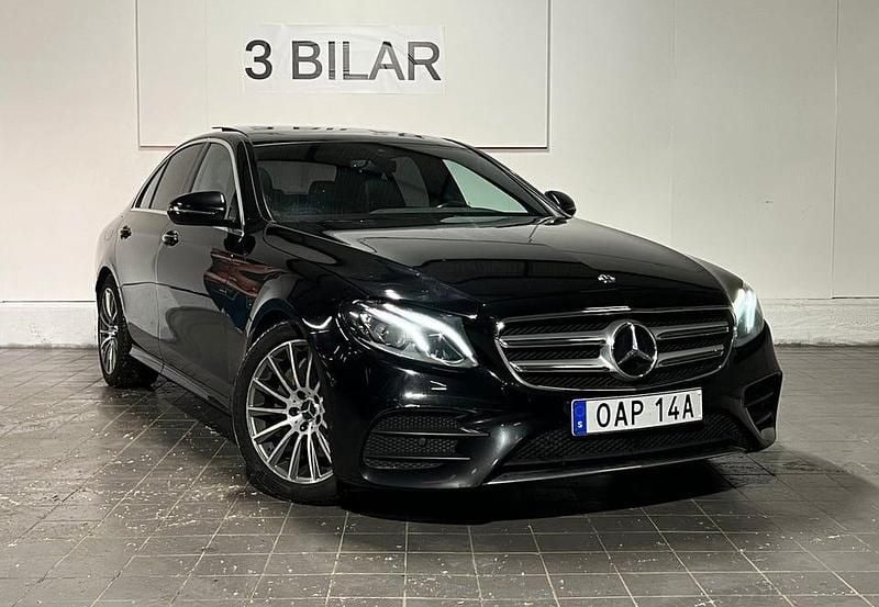 Svart Begagnad 2020 Mercedes E200 AMG Sedan | 209 990 kr (Lite dyr) - Bild 1/4