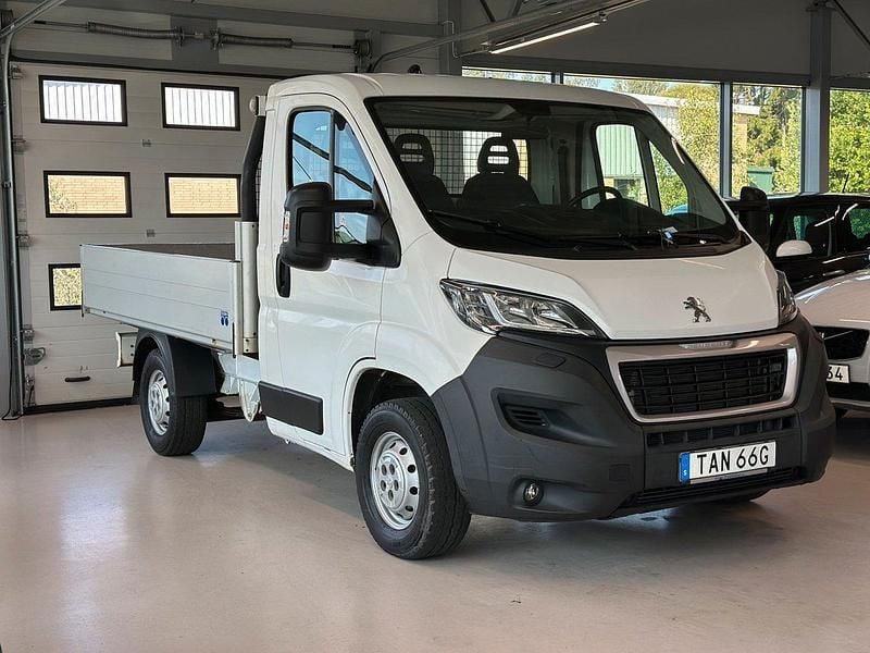 Vit Begagnad 2019 Peugeot Boxer Van | 229 900 kr (Dyr) - Bild 1/4