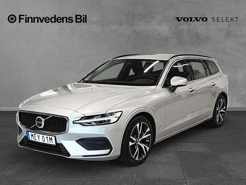 Silver Begagnad 2023 Volvo V60 Core Kombi | 344 900 kr (Marknadspris) - Bild 1/4
