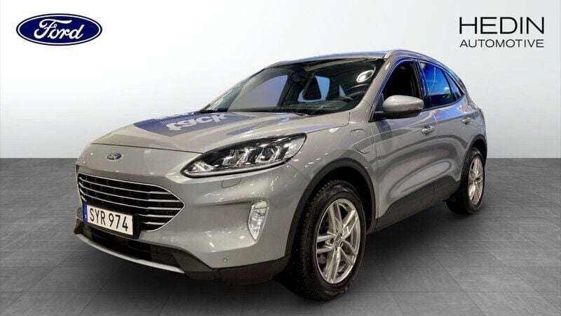 Svart (black) Begagnad 2021 Ford Kuga Titanium SUV | 289 900 kr (Lite dyr) - Bild 1/4