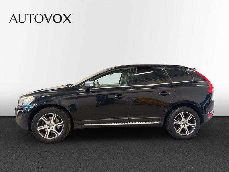 Begagnad Volvo XC60 Momentum 163 HK (119 kW) 2012 Svart SUV