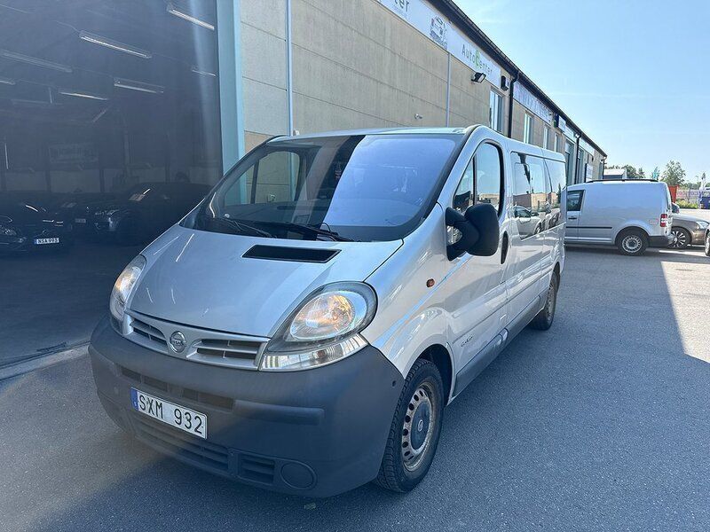 Silver Begagnad 2006 Nissan Primastar Minibuss | 44 900 kr - Bild 1/4