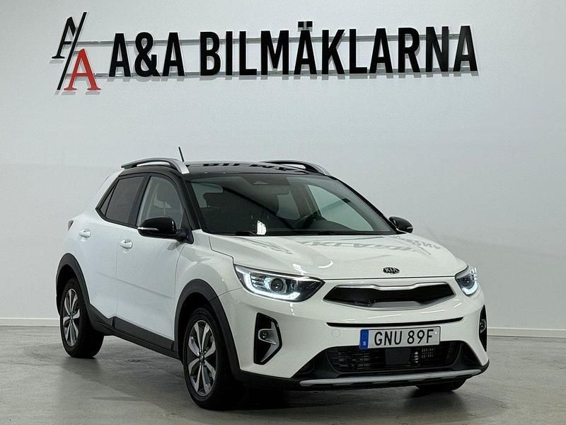 Vit Begagnad 2020 Kia Stonic Advance SUV | 179 900 kr (Marknadspris) - Bild 1/4