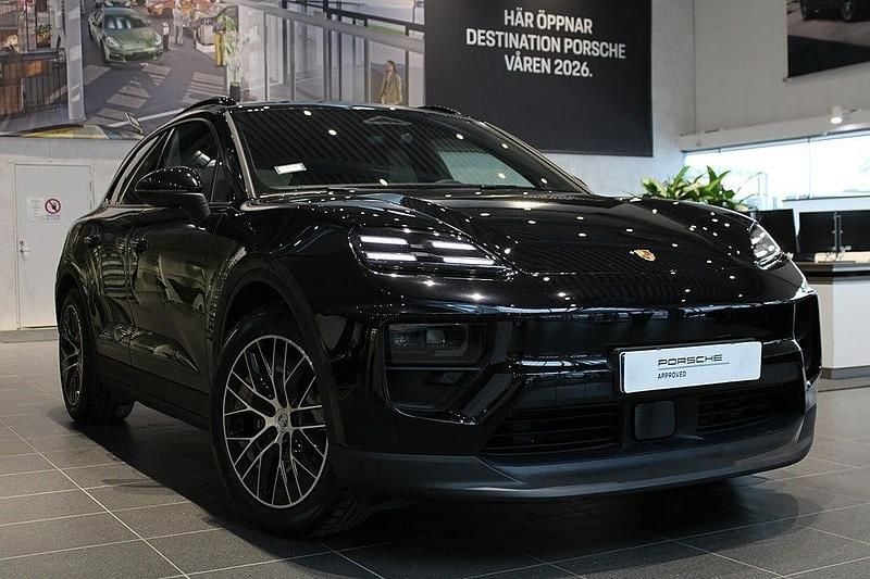 Begagnad Porsche Macan 330 kW (449 HK) 2024 Svart SUV