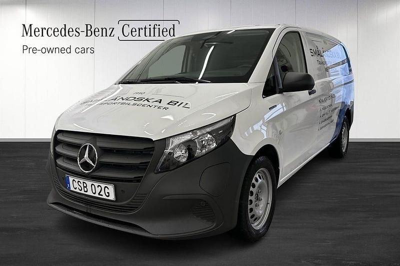 Vit Begagnad 2025 Mercedes e-Vito Minibuss | 599 000 kr - Bild 1/4