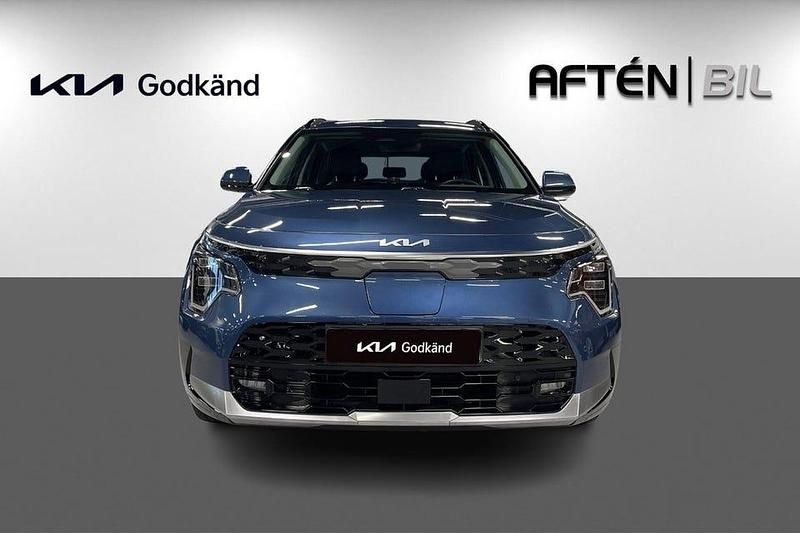 Begagnad Kia e-Niro 150 kW (204 HK) 2022 Blå SUV