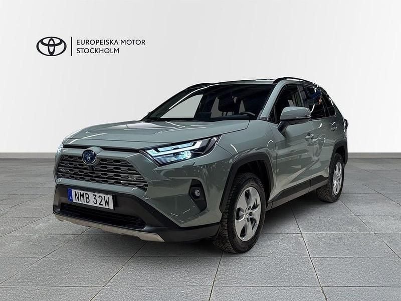 Begagnad Toyota RAV4 Hybrid Executive 222 HK (163 kW) 2025 Urban khaki SUV