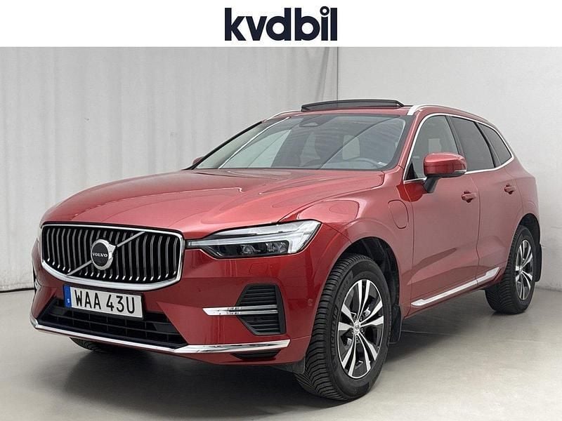 Röd (röd metallic) Begagnad 2023 Volvo XC60 Core SUV | 444 900 kr (Superpris) - Bild 1/4