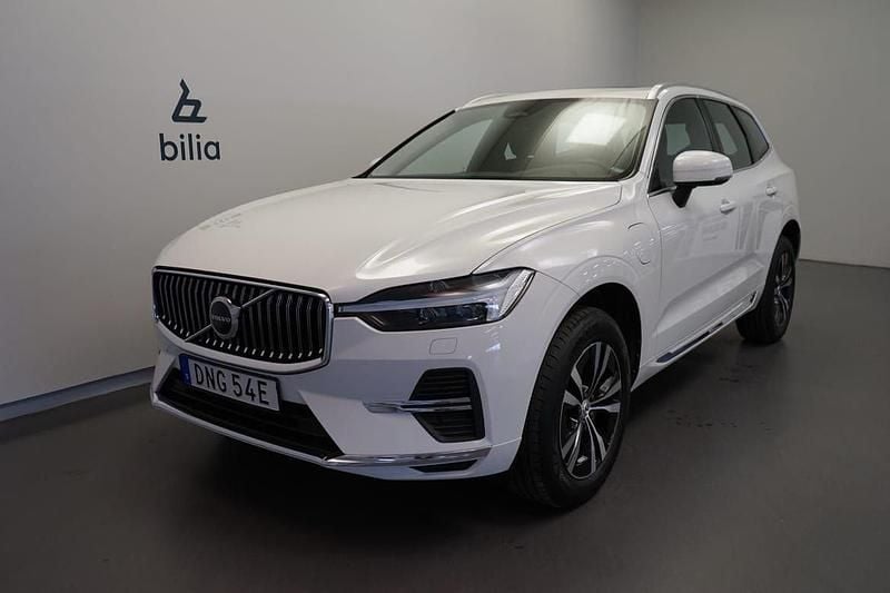 Vit Begagnad 2022 Volvo XC60 SUV | 389 500 kr (Marknadspris) - Bild 1/3