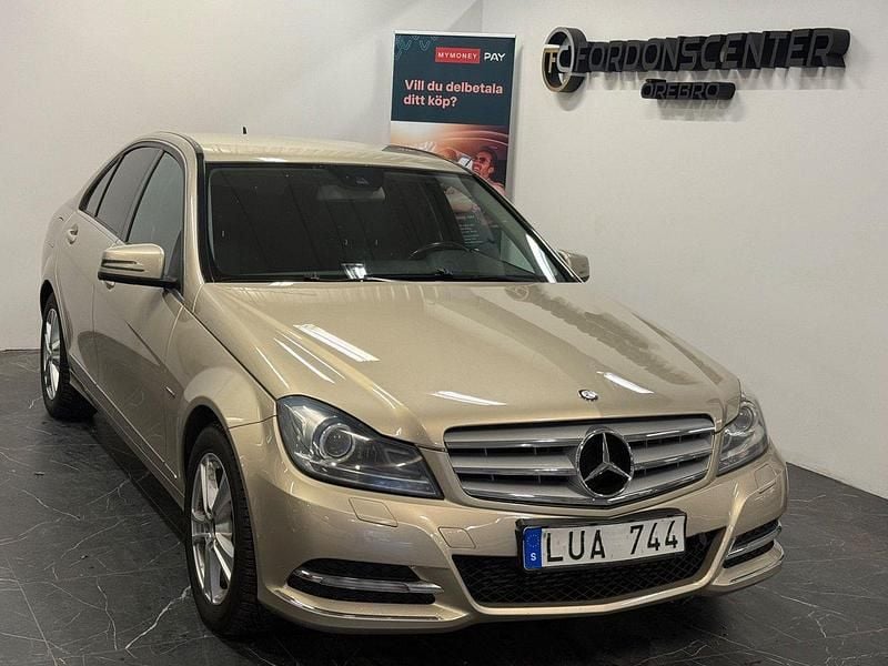 Ljusbrun Begagnad 2011 Mercedes C220 Avantgarde Sedan | 99 900 kr (Marknadspris) - Bild 1/4