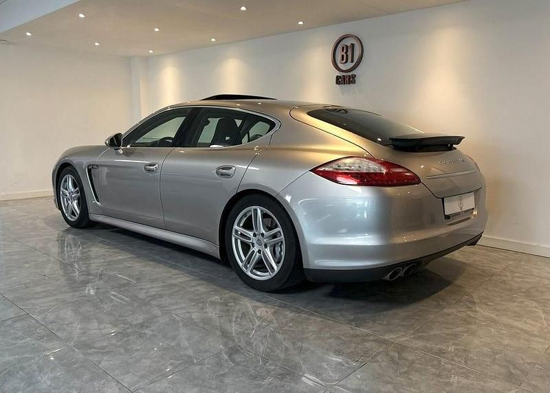 Begagnad Porsche Panamera S 400 HK (294 kW) 2010 Grå Sedan