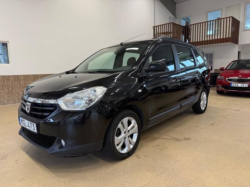 Svart Begagnad 2015 Dacia Lodgy Minibuss | 79 900 kr (Marknadspris) - Bild 1/4
