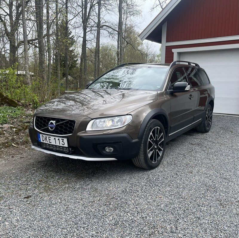 Begagnad 2015 Volvo XC70 Dynamic SUV | 138 000 kr (Bra pris) - Bild 1/4