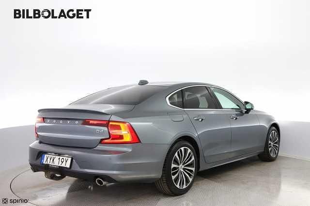 Begagnad Volvo S90 Momentum 192 HK (141 kW) 2019 Grå Sedan