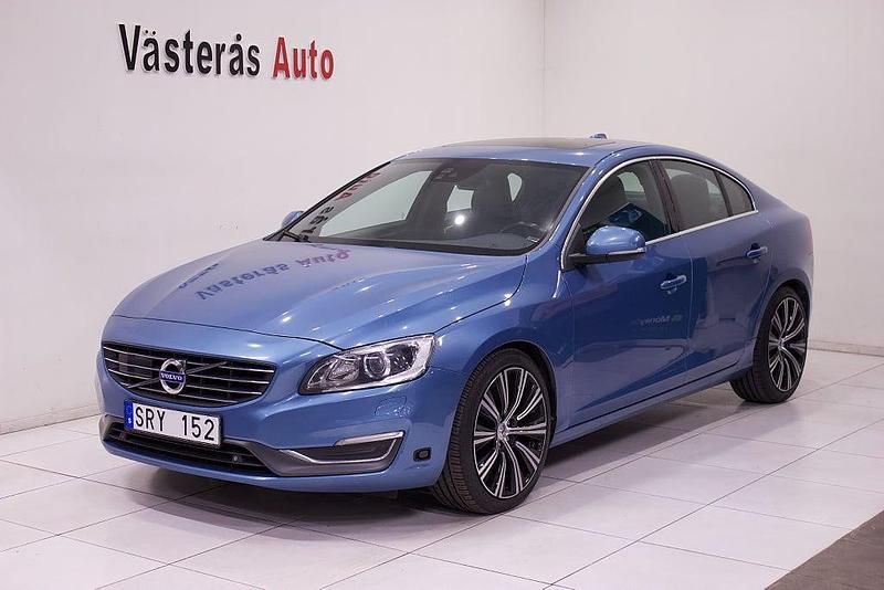 Begagnad Volvo S60 Summum 215 HK (158 kW) 2013 Blå Sedan