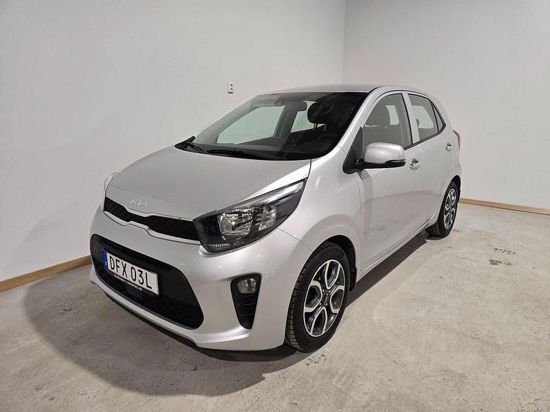 Grå Begagnad 2023 Kia Picanto Advance Halvkombi | 125 000 kr (Marknadspris) - Bild 1/4
