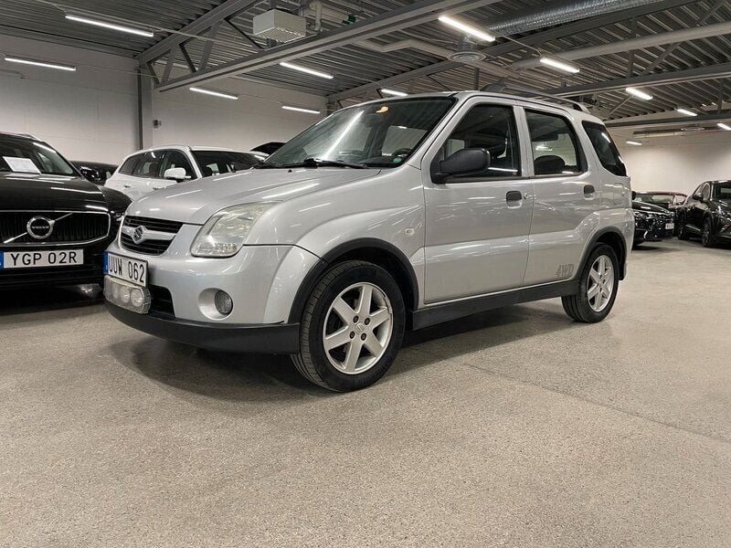 Silver Begagnad 2004 Suzuki Ignis Halvkombi | 39 900 kr - Bild 1/4