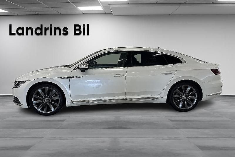 Begagnad VW Arteon GTS 240 HK (176 kW) 2017 Vit Halvkombi