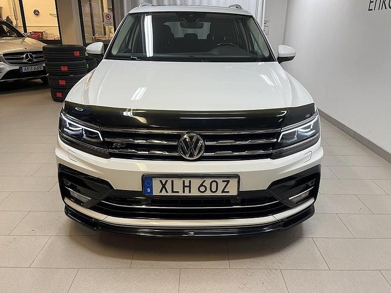 Begagnad VW Tiguan Allspace R-line 200 HK (147 kW) 2020 Vit SUV