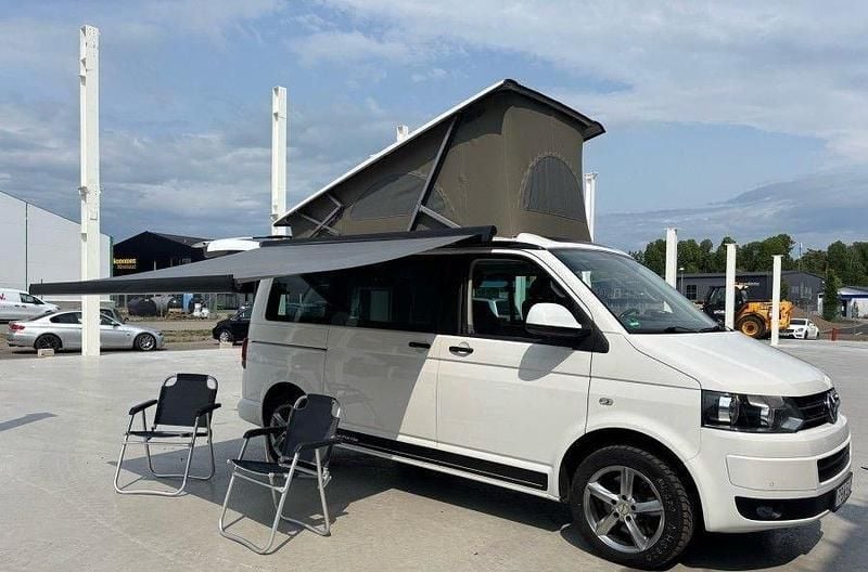 Vit Begagnad 2013 VW California California Van | 399 900 kr - Bild 1/4