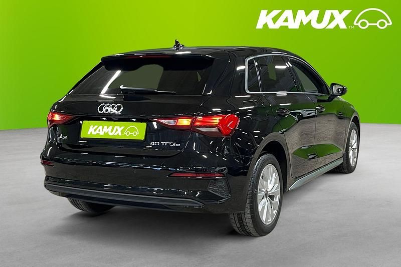 Begagnad Audi A3 Sportback e-tron 2024 Svart Halvkombi