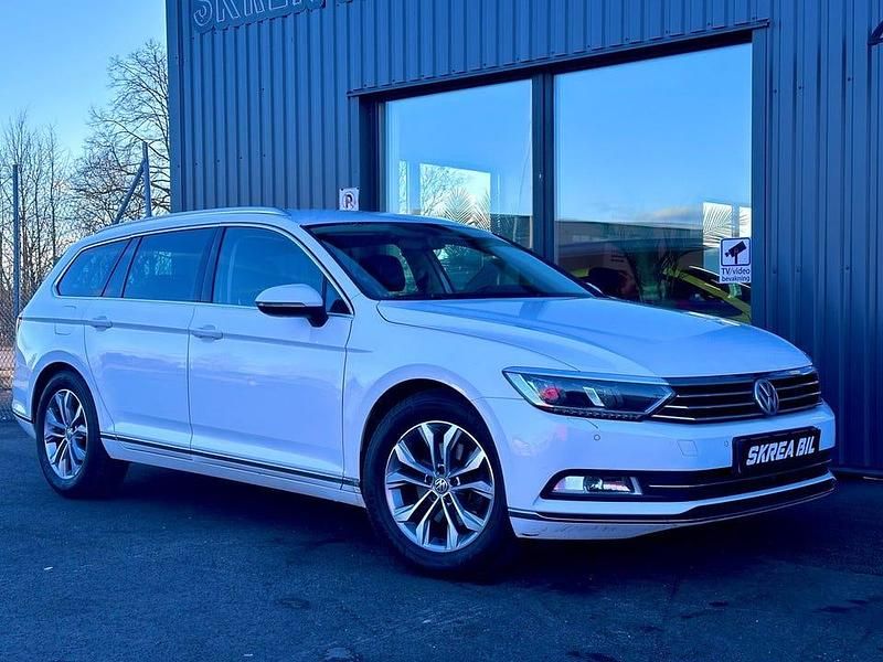 Begagnad VW Passat GT 193 HK (141 kW) 2015 Vit