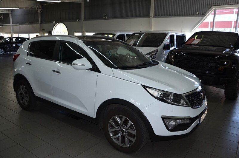 Vit Begagnad 2014 Kia Sportage SUV | 109 900 kr (Lite dyr) - Bild 1/4