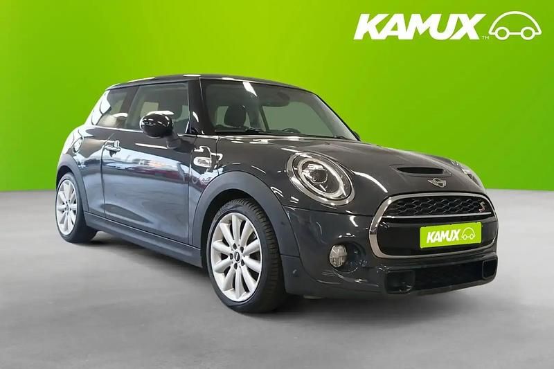 Silver/grå Begagnad 2019 Mini Cooper S Chili Halvkombi | 199 800 kr (Bra pris) - Bild 1/4