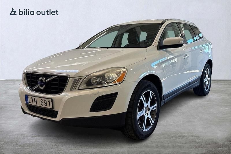 Vit Begagnad 2011 Volvo XC60 Summum SUV | 84 900 kr (Marknadspris) - Bild 1/3