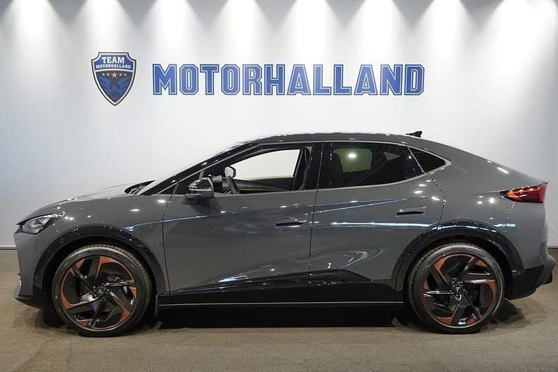 Begagnad Cupra Tavascan VZ 253 kW (344 HK) 2024 Grå SUV