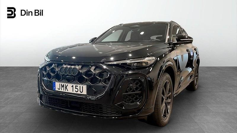 Svart Ny 2025 Audi Q5 Sportback S-Line SUV | 764 600 kr (Marknadspris) - Bild 1/4