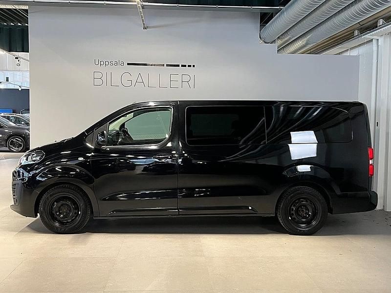 Begagnad Citroën Spacetourer 144 HK (105 kW) 2022 Svart Minibuss