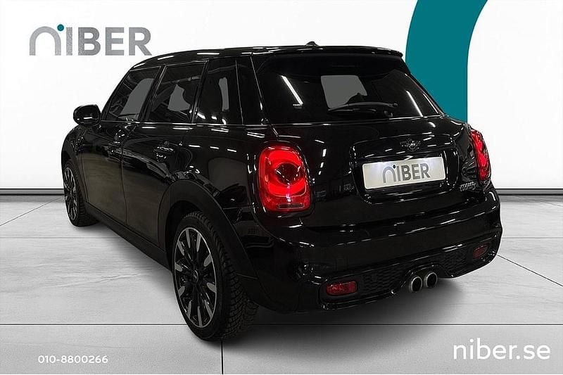 Begagnad Mini Cooper S Chili 192 HK (141 kW) 2017 Svart Halvkombi