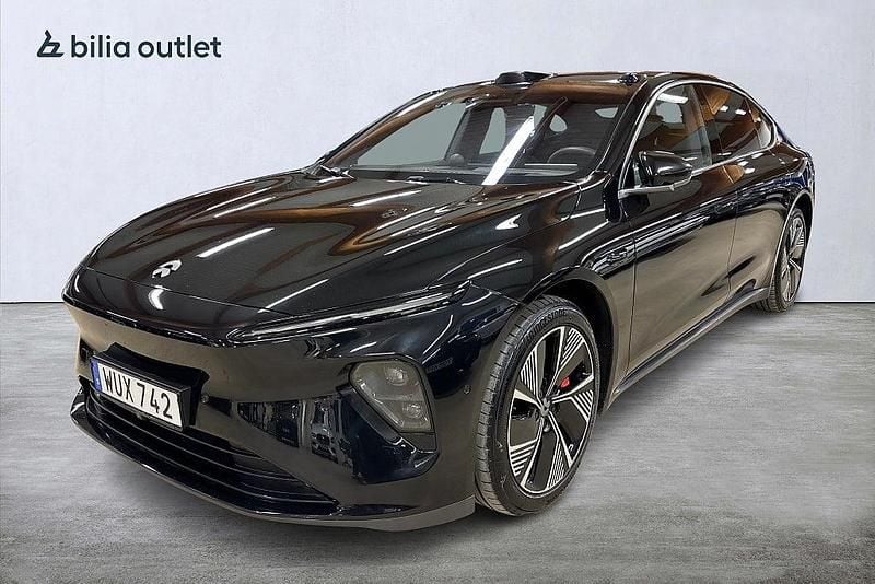 Begagnad Nio ET7 480 kW (653 HK) 2022 Svart Sedan
